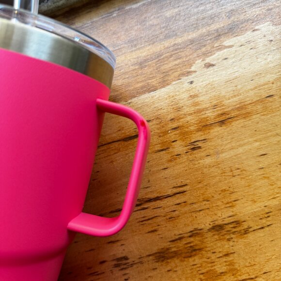 YETI Rambler 25 oz Mug with Straw Lid Tropical Pink NWOT - Picture 7 of 7